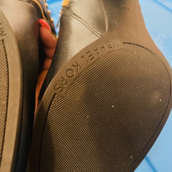 Michael Kors Preston Bootie Boots Women's Size 8 - Picture 8 of 11